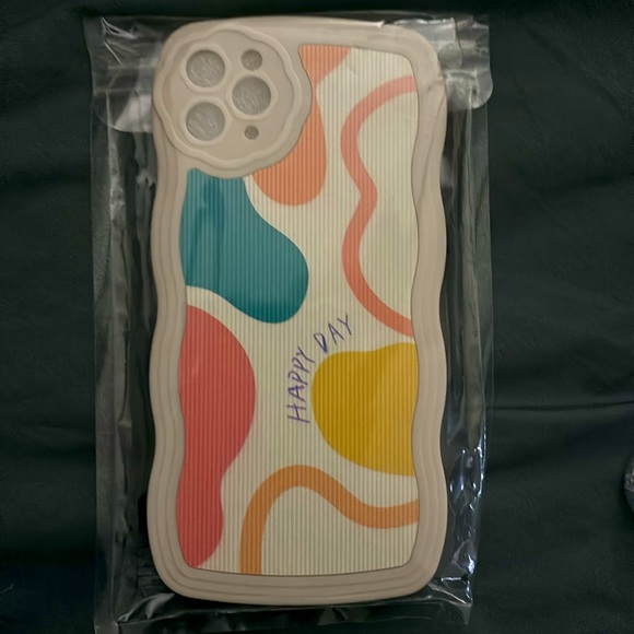 iPhone 11 Promax Cases - Picture 4 of 6